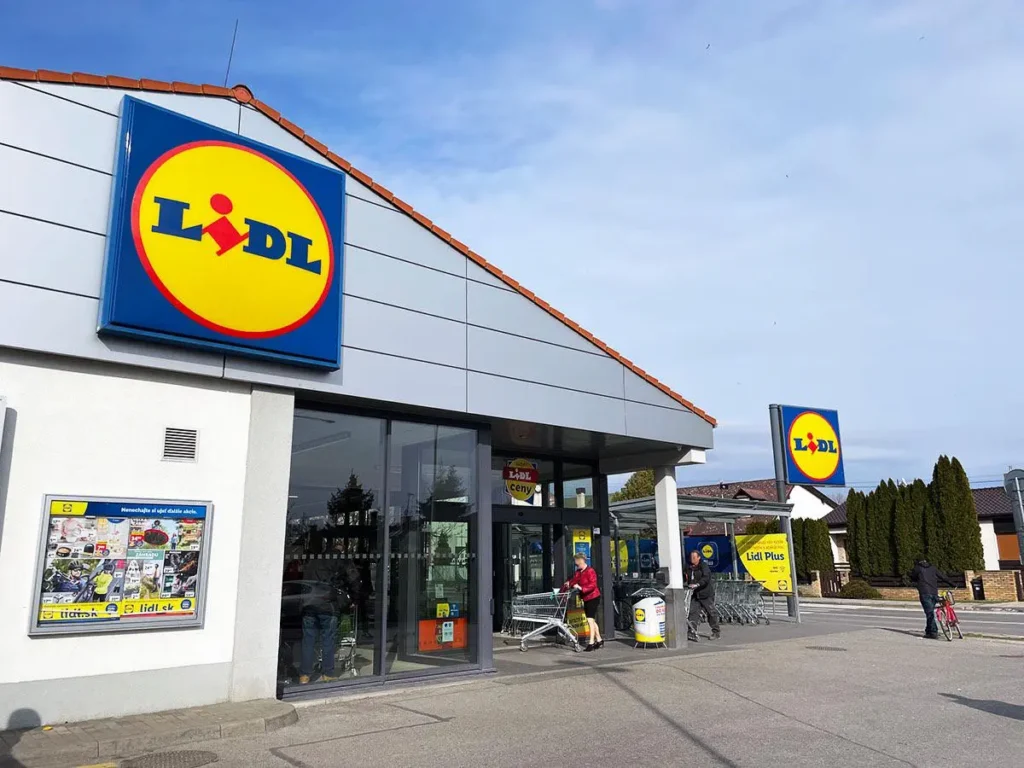 Itt a bejelentés! Országos boltzárat jelentett be a Lidl, az összes üzletet érinti!